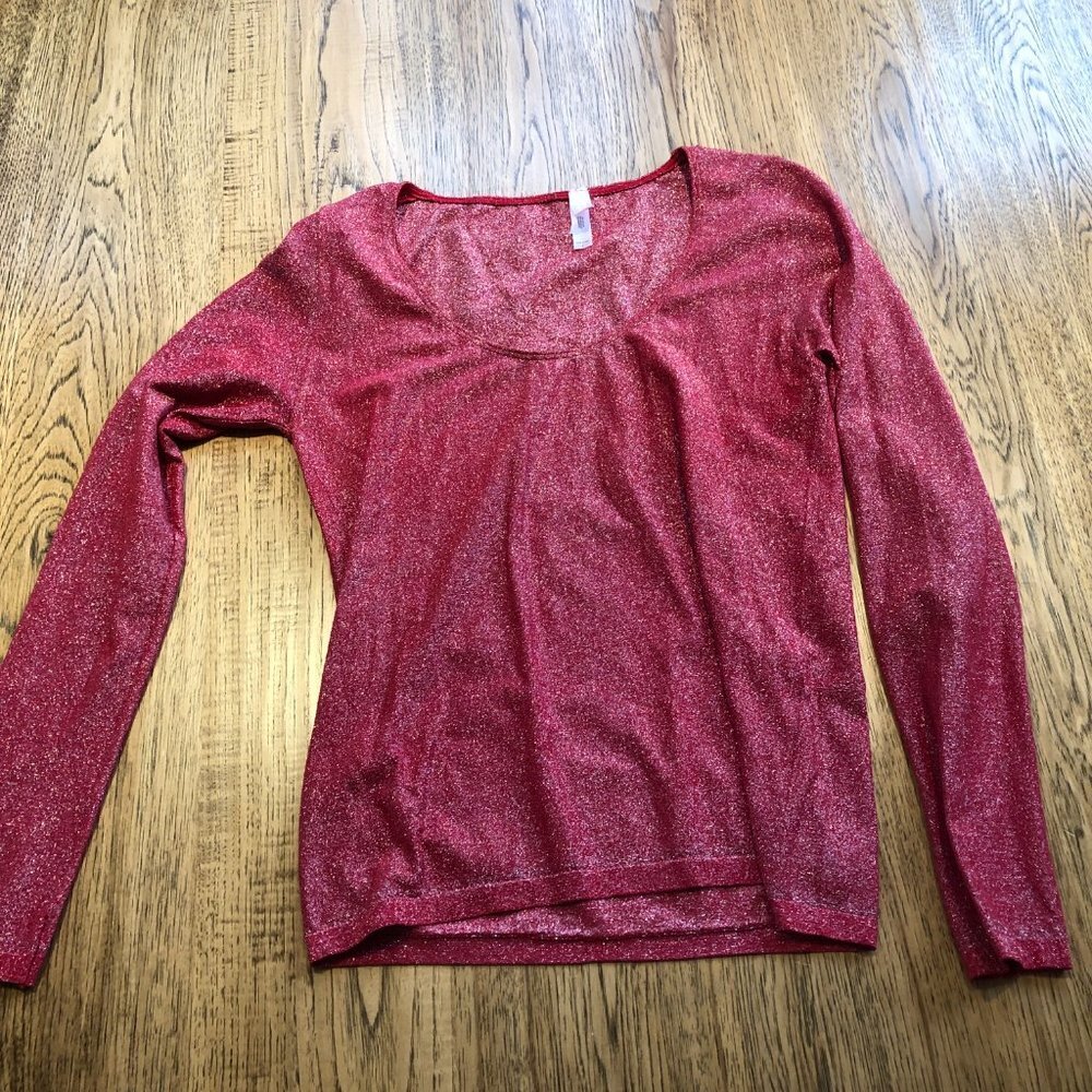 Victoria's Secret Red Sparkly Long Sleeve Scoop Neck Top Large - Picture 5 of 6